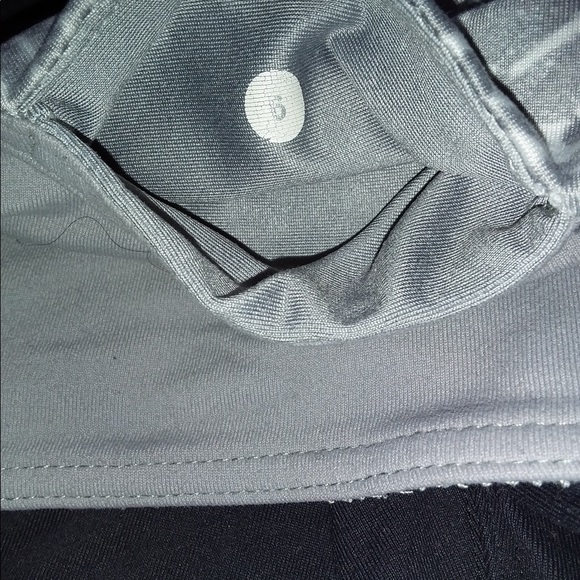 LULU🍋 leggings - Picture 2 of 2